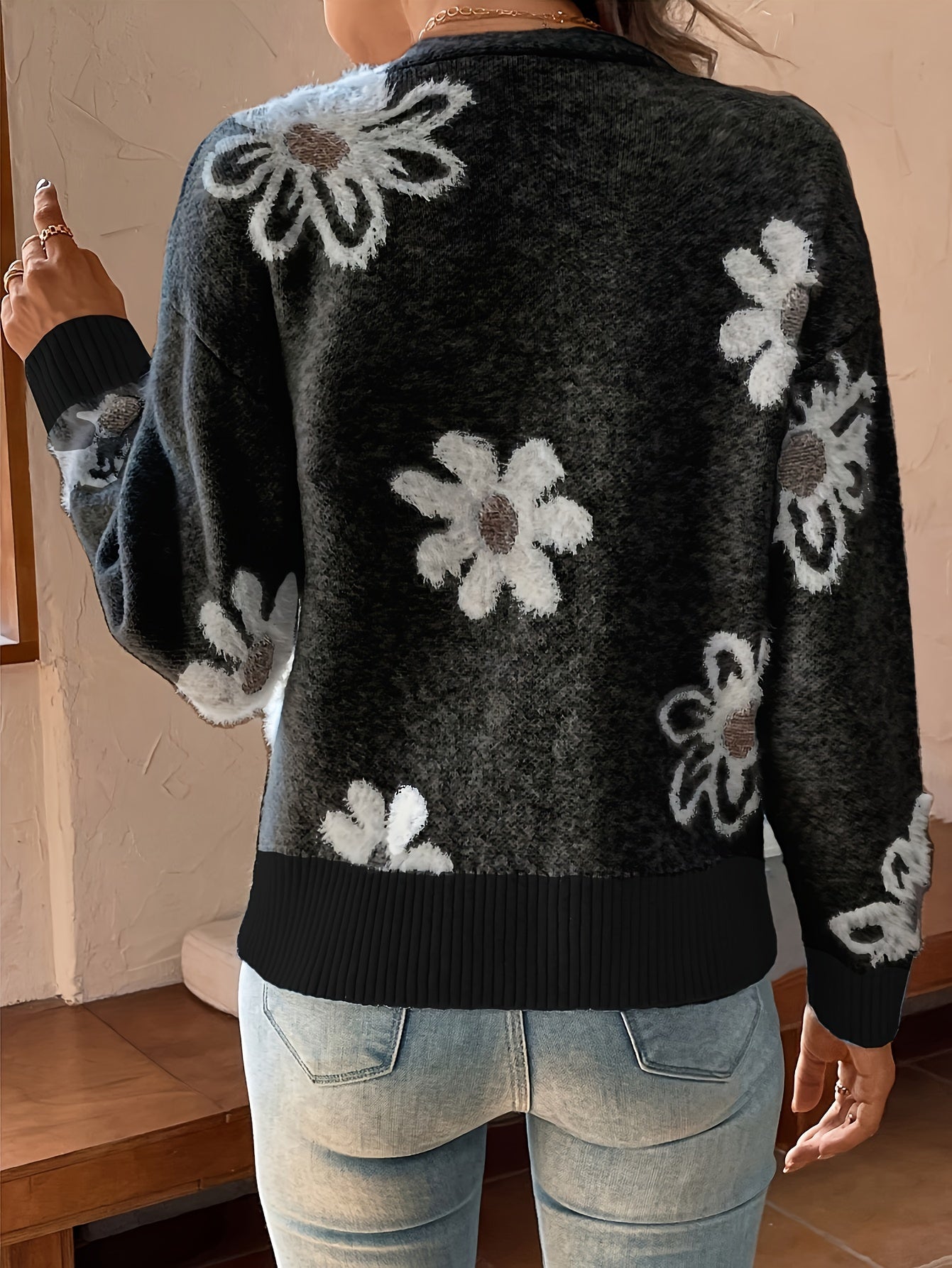 Daisy | Gebreide Cardigan met Bloemmotief