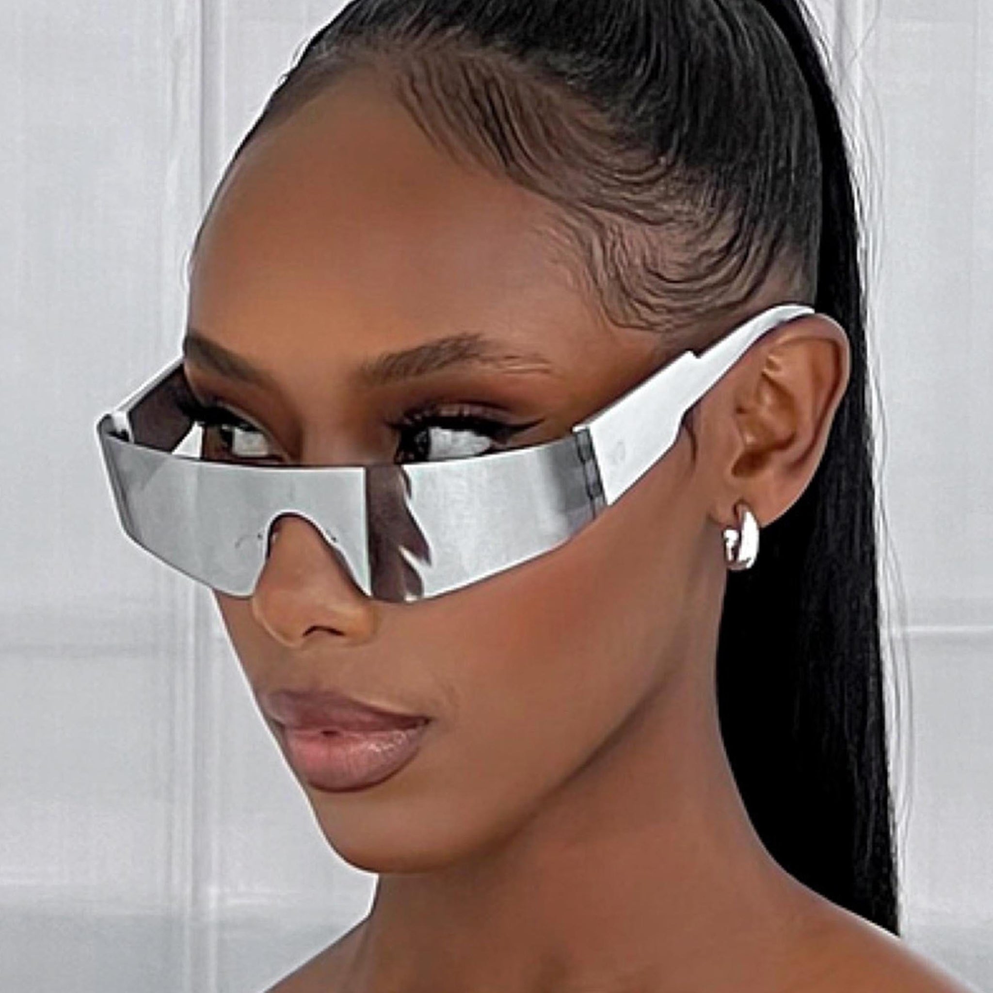 Amika Sunglasses - Silver
